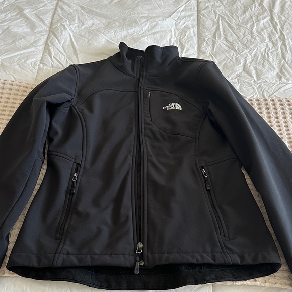 The North Face Women's Black Apex Bionic Jacket size Medium - Picture 1 of 6